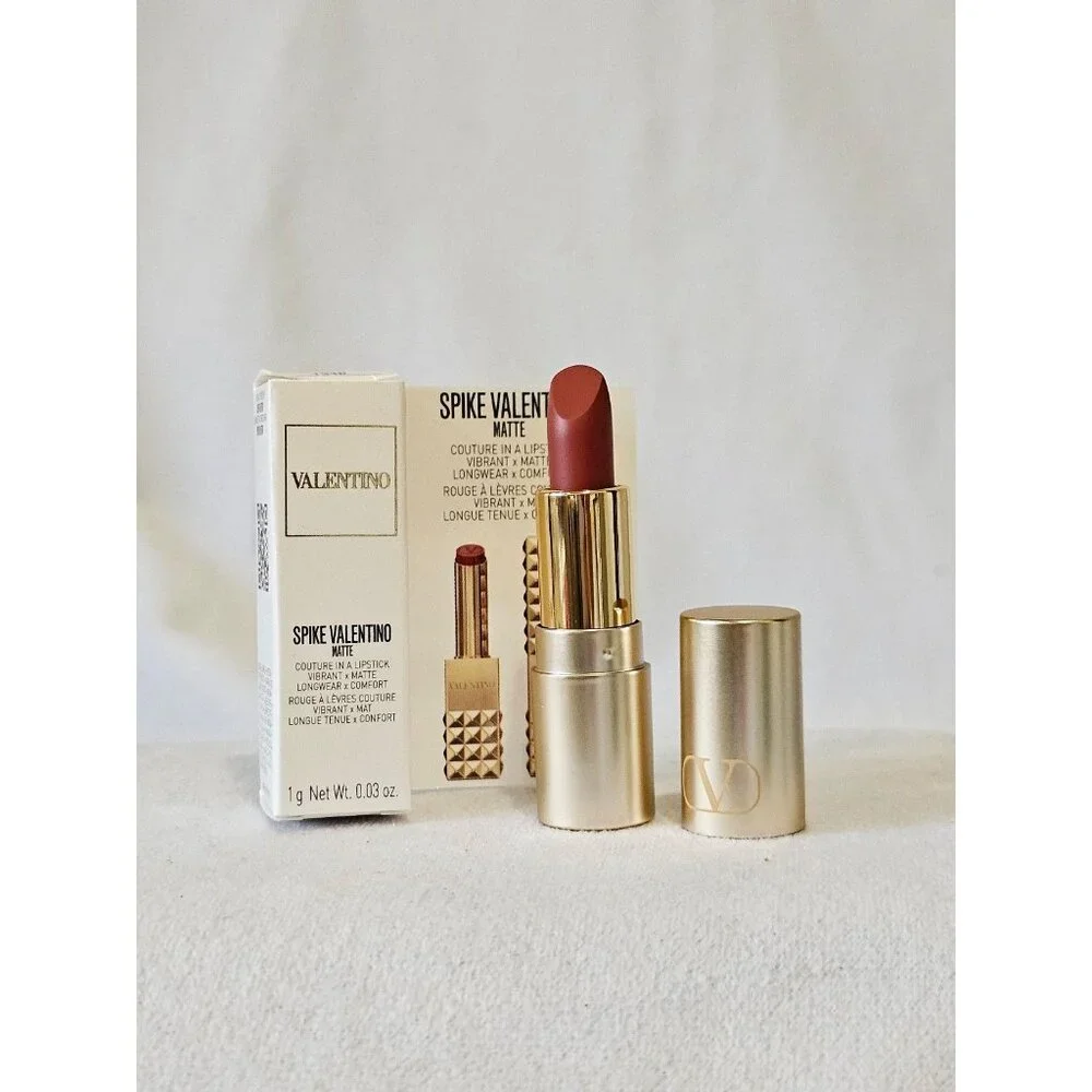 New Valentino Spike Valentino Buttery Matte Lipstick